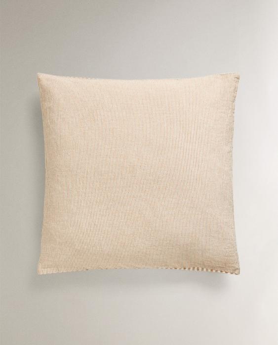 PILLOWCASE WITH NARROW STRIPES