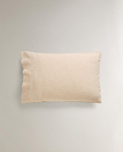 PILLOWCASE WITH NARROW STRIPES