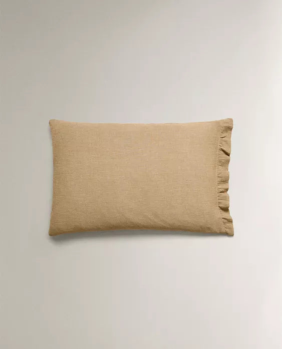 RUFFLED PILLOWCASE