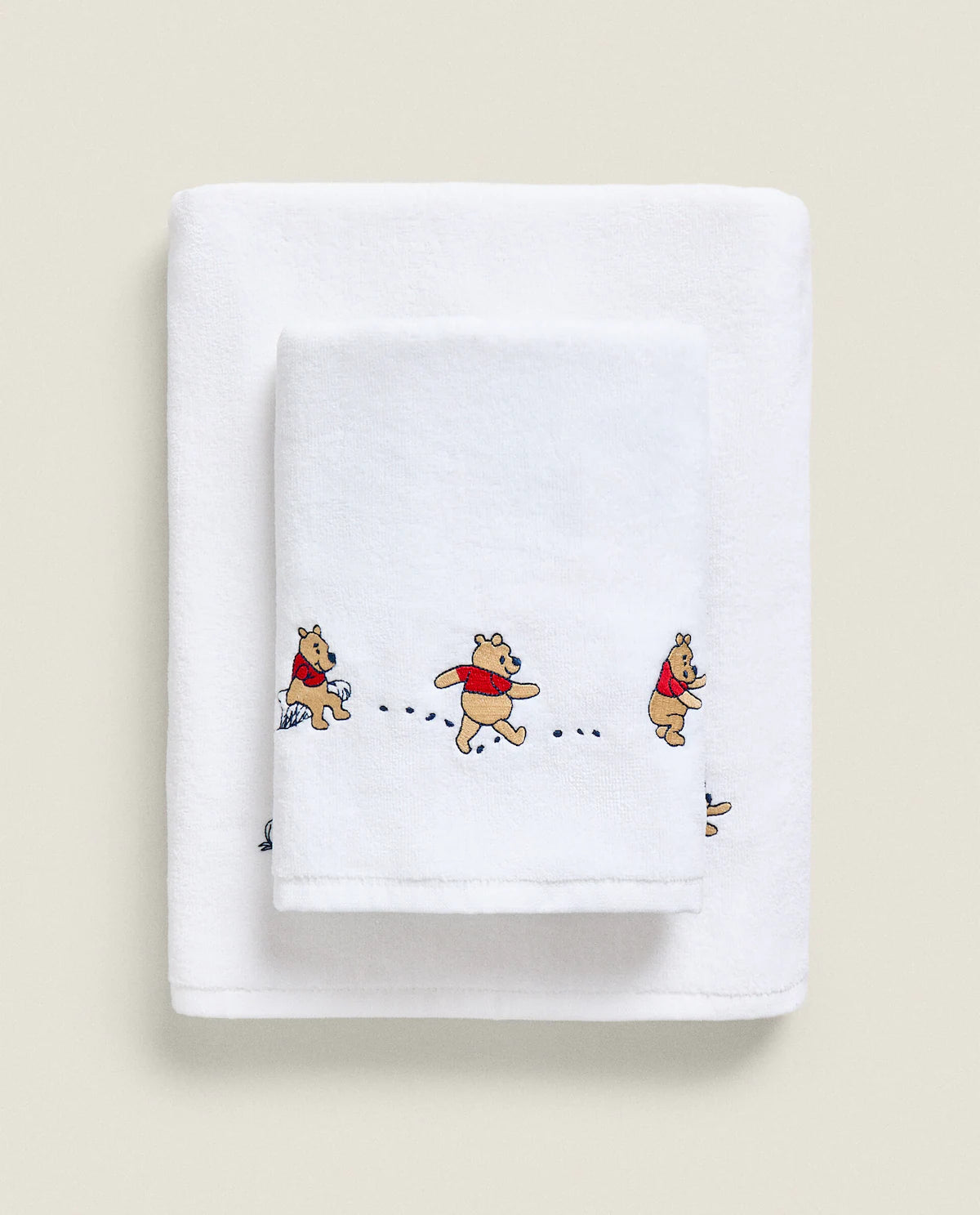 CHILDREN’S WINNIE THE POOH EMBROIDERED COTTON BATH TOWEL