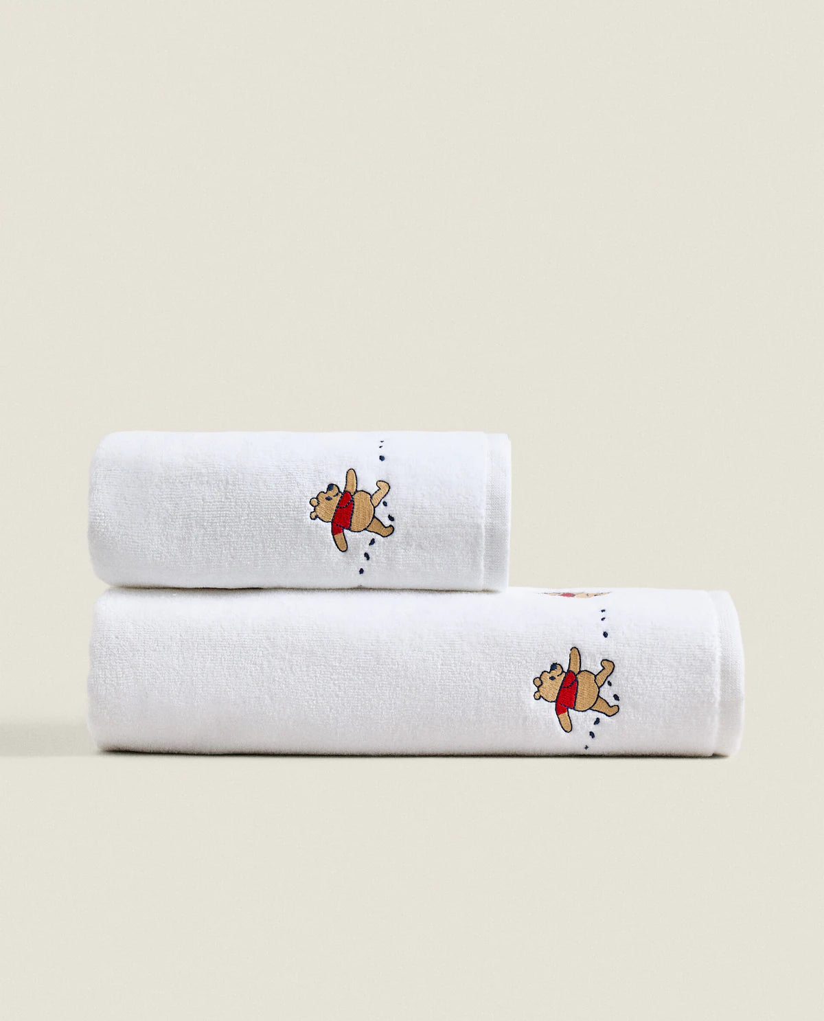 CHILDREN’S WINNIE THE POOH EMBROIDERED COTTON BATH TOWEL