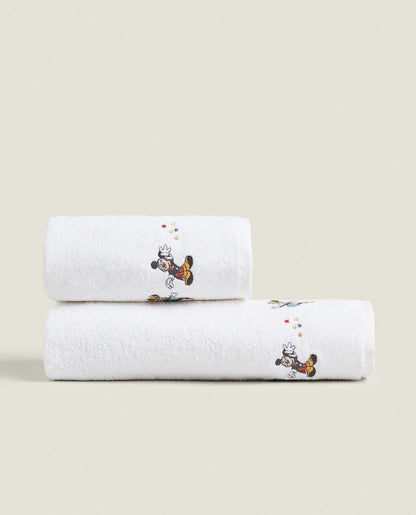 CHILDREN’S MICKEY MOUSE BATH TOWEL